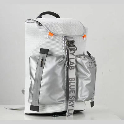 40L Capacity Lightweight Bike Backpack With Reflective Strips And Nylon Material (Bộ đệm xe đạp nhẹ có dải phản xạ và vật liệu nylon)