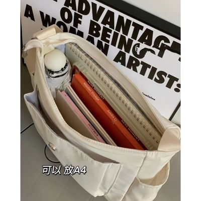 Polyester Lining Crossbody Sling Bag 15L Capacity Với 2 túi